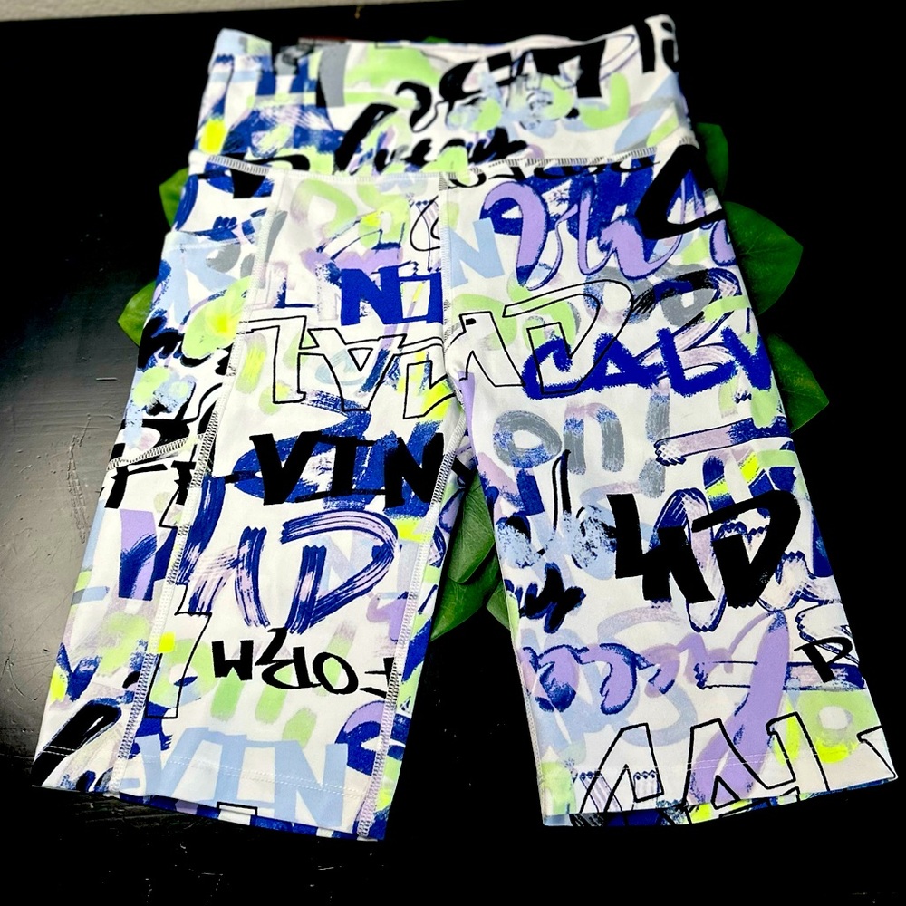 Women’s Calvin Klein Graffiti Bike Shorts With Pockets NWT